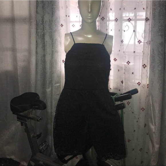 Romper - Picture 2 of 4